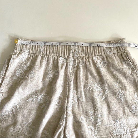 Abercrombie & Fitch Linen Blend Floral Embroidered Pull On Short - Picture 8 of 11